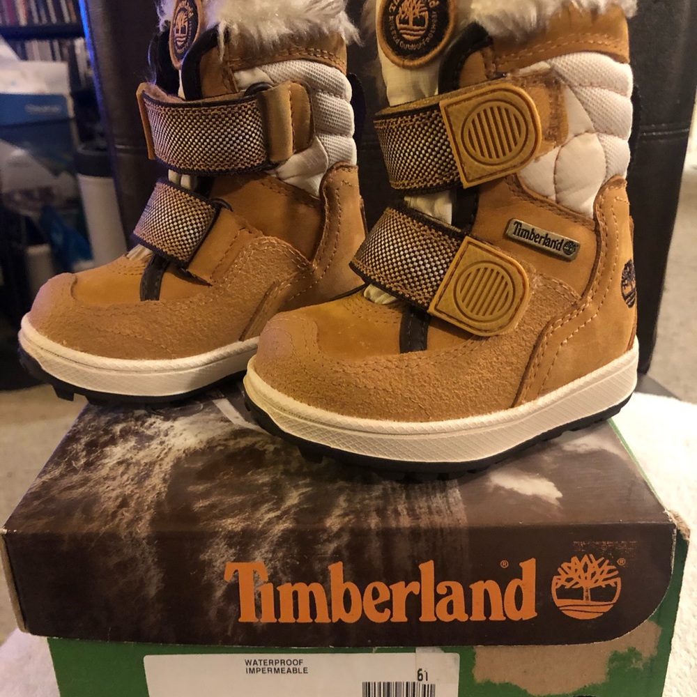 Timberland (4c) Snow Stomper Boot (wheat/Wht) - Picture 2 of 6